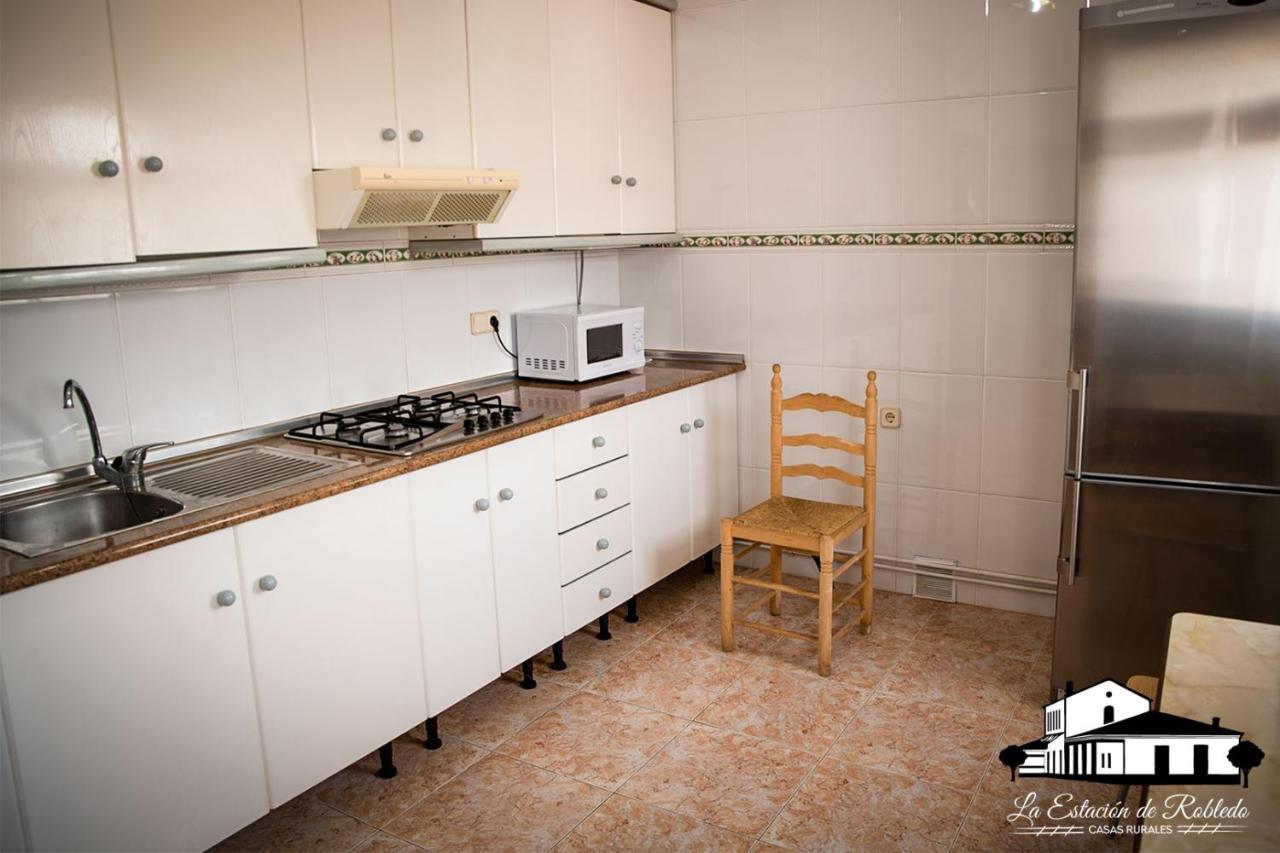 Casas Rurales La Estacion De Robledo Екстер'єр фото